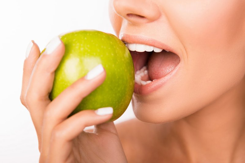 Crunchy fruits and vegetables that may damage dental crowns